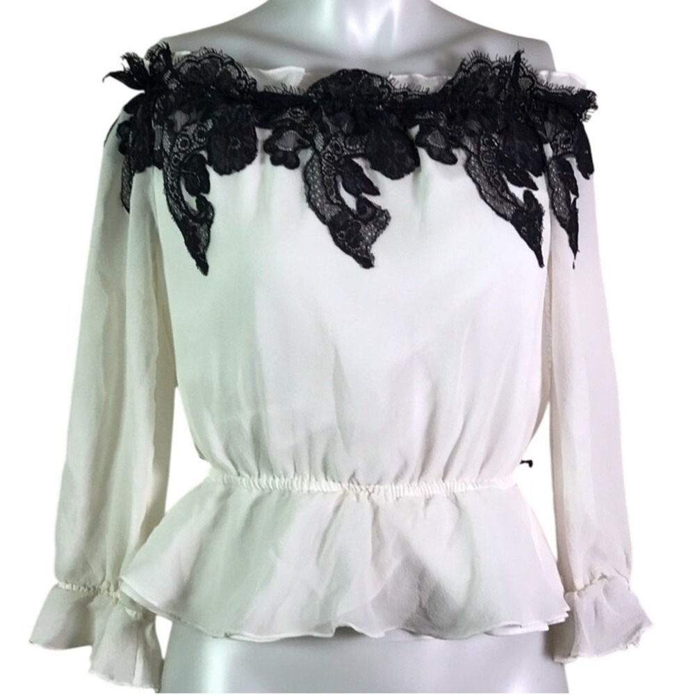 ADRIANNA PAPELL CREAM & SILK OFF THE SHOULDER TOP